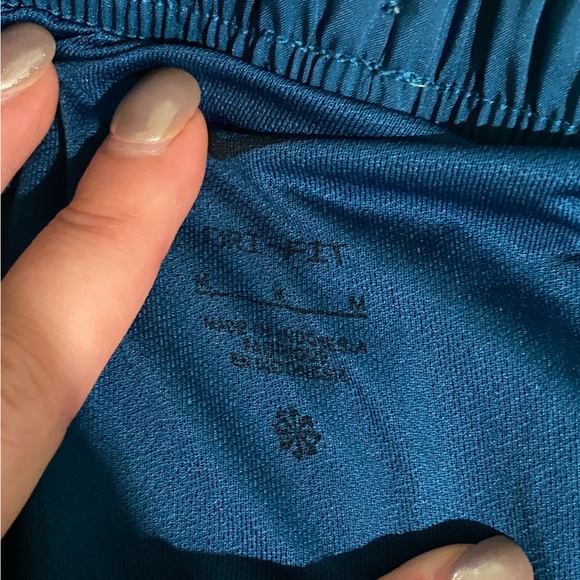 Nike Shorts - Picture 4 of 7